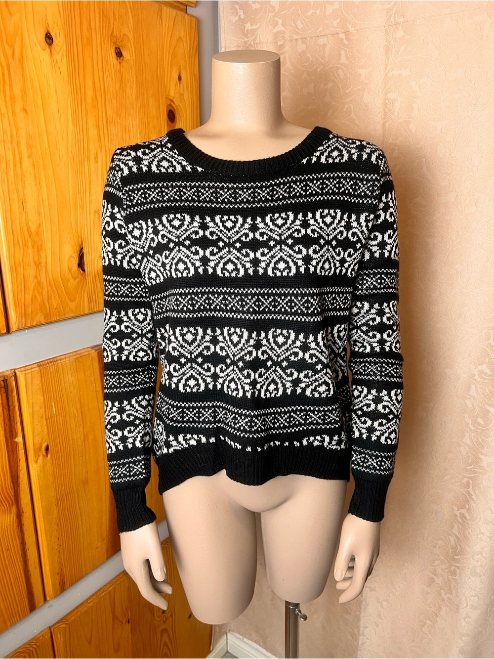 SEDUCTIONS Black and White Patterned  Knit Crewneck Oversized Sweater - Sz S